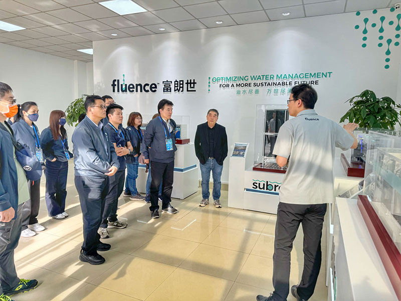 Fluence Team Members Addressing Lienchiang County's Deputy Mayor and RepresentativesFluence Team Members Addressing Lienchiang County's Deputy Mayor and RepresentativesFluence Team Members Addressing Lienchiang County's Deputy Mayor and Representatives