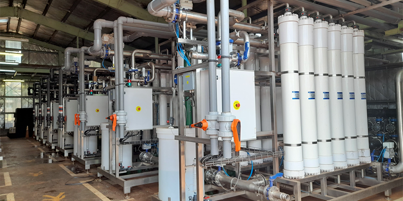 Soluções para tratamento de água em geração de energia com biomassa | Fluence Estação de tratamento de água para geração de energia elétrica a partir de biomassa