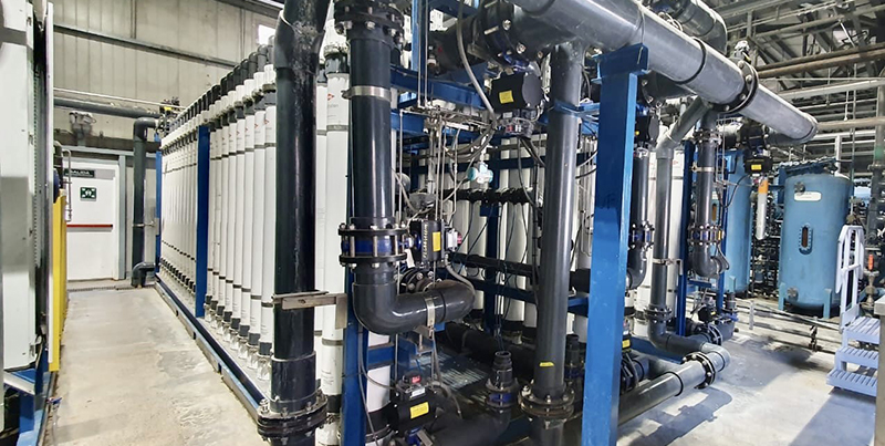 Soluções para tratamento de água em usinas de geração de energia | Fluence Purga de estação de tratamento de água de poço e torre em usina de geração de energia