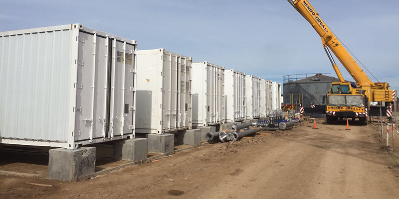 Soluções para produção de água desmineralizada em processos industriais | Fluence Estações de tratamento de água para produção de água desmineralizada