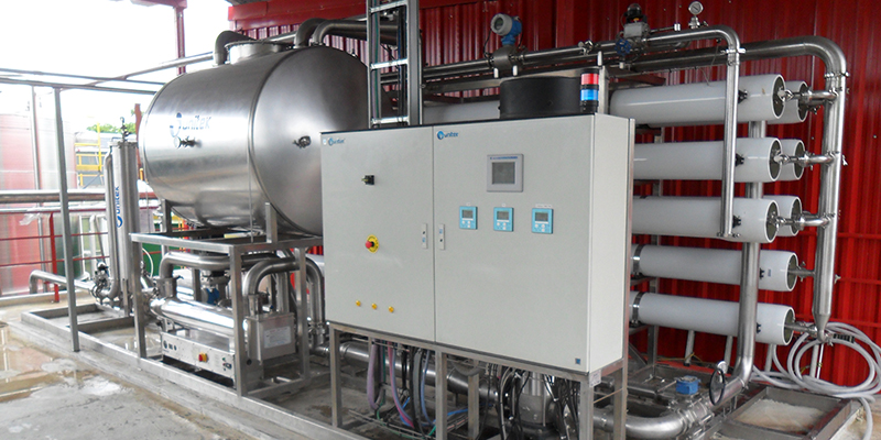 Soluções avançadas para tratamento de água na indústria de bebidas | Fluence Tratamento avançado de água para produção de bebidas energéticas Monster™