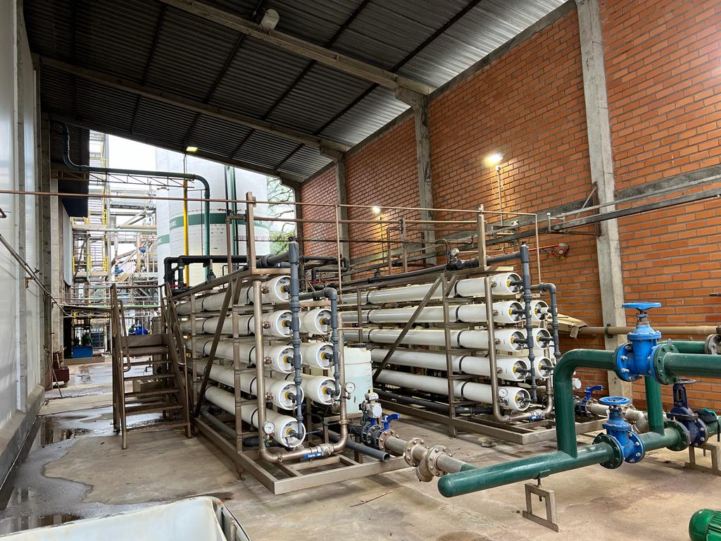 Desmineralización de agua por ósmosis inversa para industria alimenticia